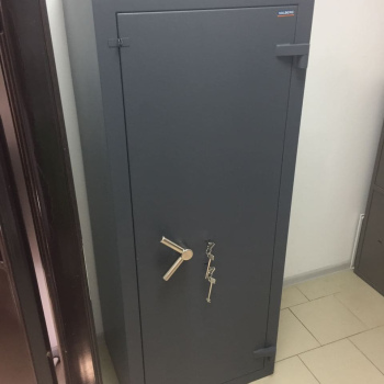 Взломостойкий сейф VALBERG Гранит III-1668 KL