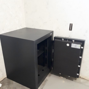 Сейф 3-го класса устойчивости к взлому VALBERG Гранит III-67 KL