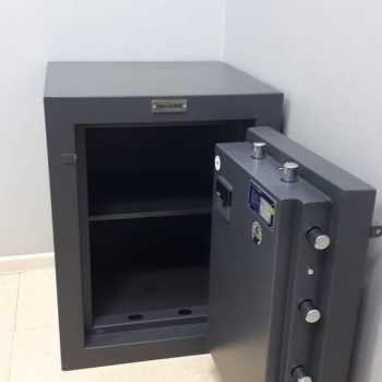 Взломостойкий сейф VALBERG РУБЕЖ 67 EL