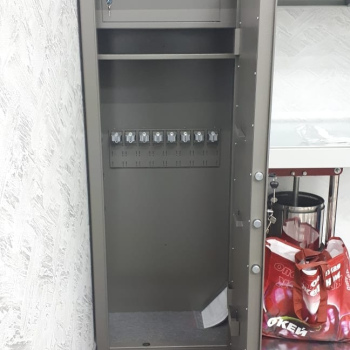 Сейф на 8 ружей Меткон СО-8А