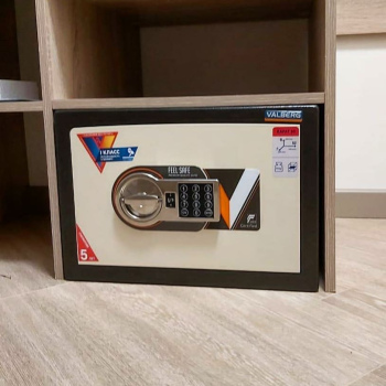 Сейф I-го класса взломостойкости VALBERG Карат 30 EL New