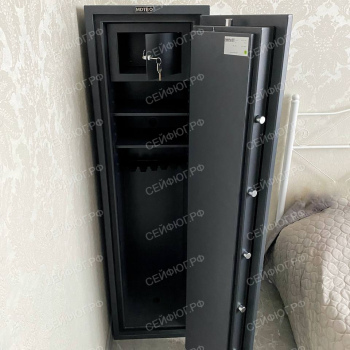 Занесли и установили огневзломостойкий сейф ASG/WS6 EL