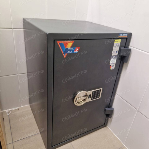 Занесли и установили огневзломостойкий сейф VALBERG Кварцит 65T EL
